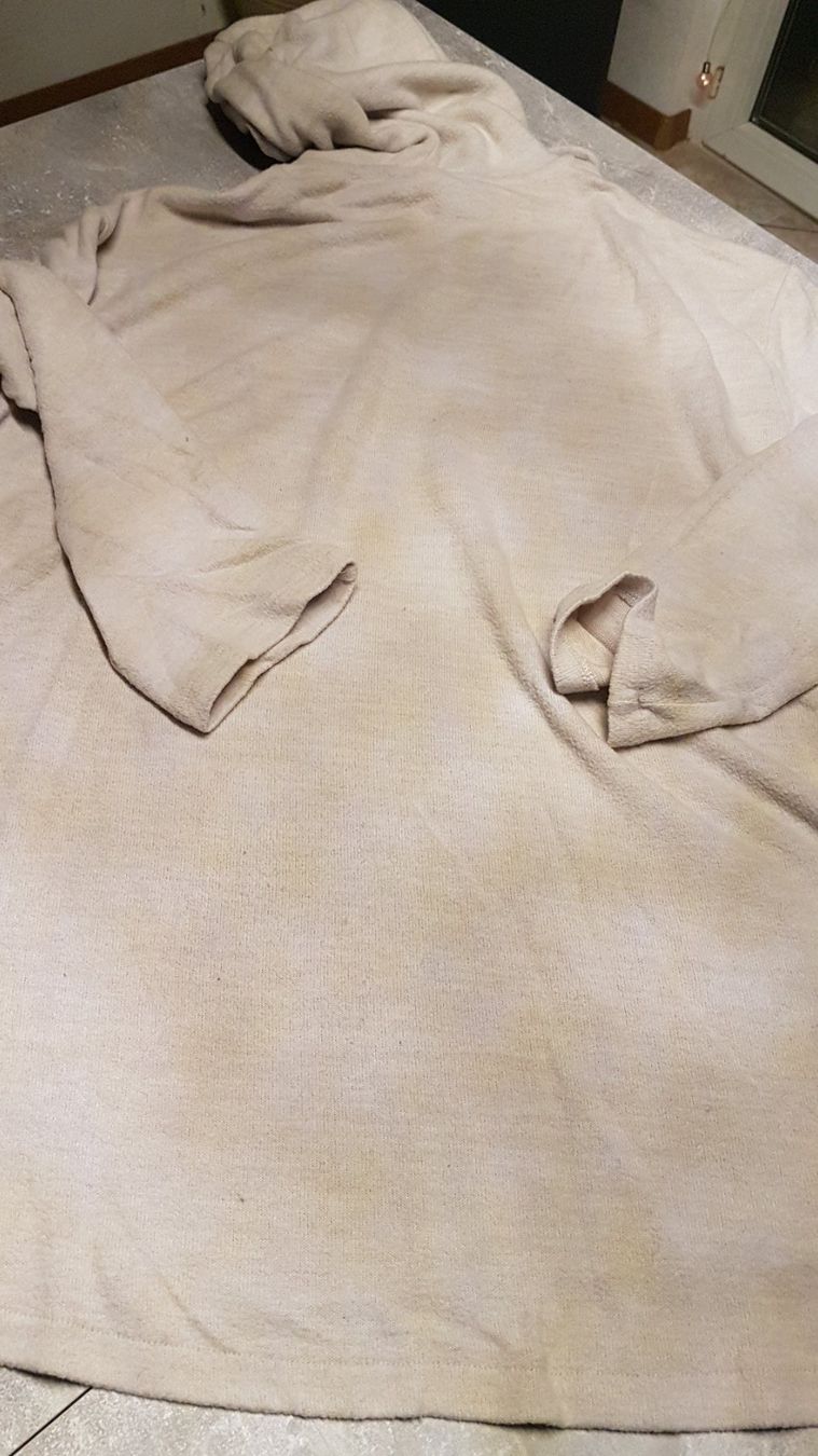 H&M Maglioni & Felpe: Pull grandeur M avec capuchon marque H&M – Usato da Villiers venduto da san_jn5w 1