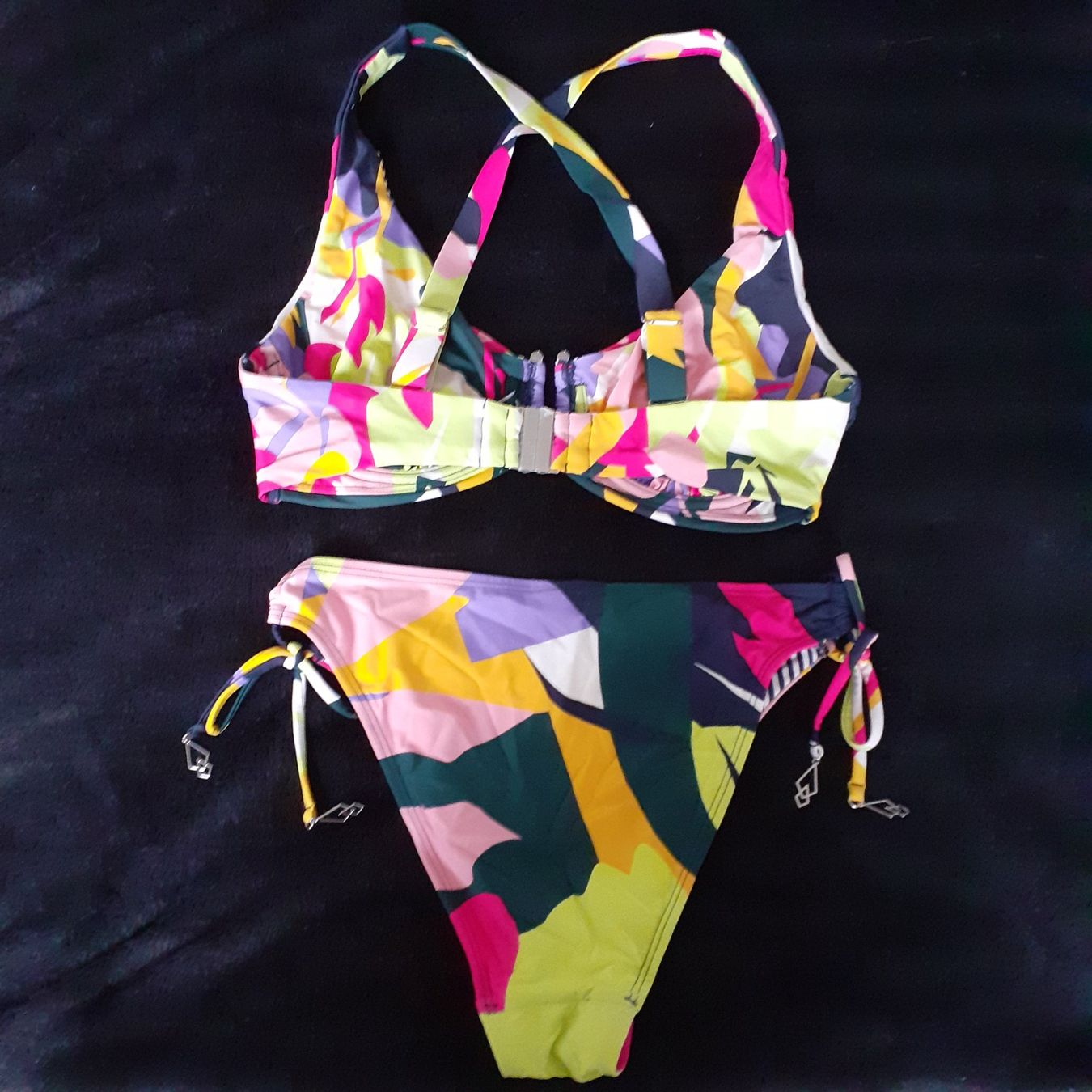 Beldona Costumi da bagno & Bikini: Beldona Bikini 36D – Usato da Bern venduto da Solarsystem 3