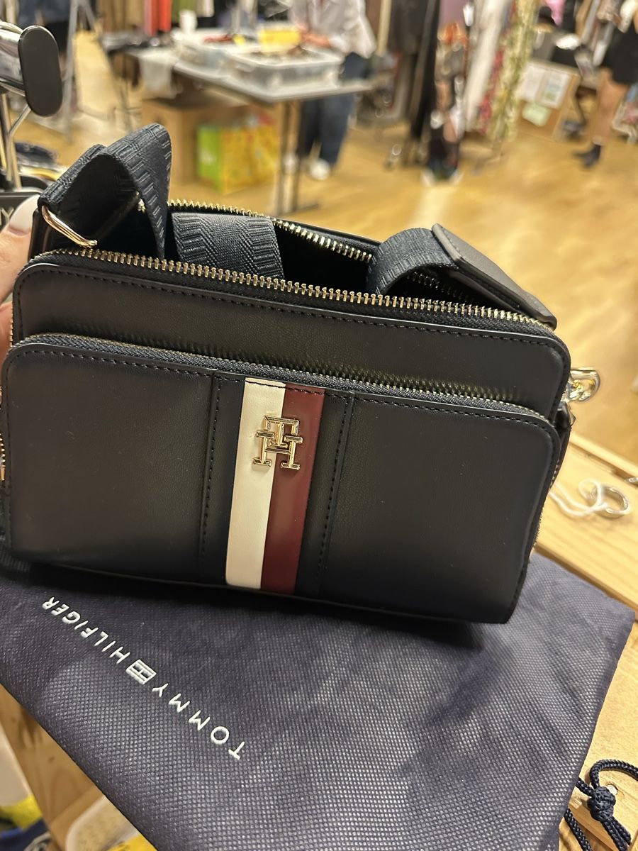 Tommy Hilfiger Borse da donna: Tommy Hilfiger Tasche – Usato da Euthal venduto da Leandra01