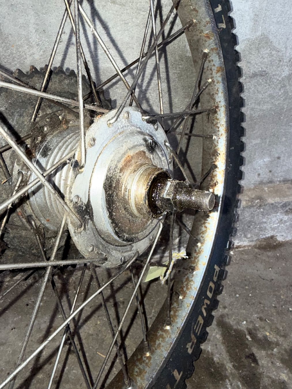 Puch Parti ricambio per ciclomotori: Mofa Speichen Hinterrad 17 Zoll – Usato da Fahrni b. Thun venduto da berger_tuning34 3