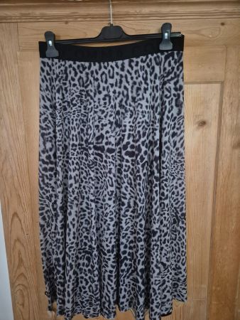 Rock Comma Animal-Print schwarz grau