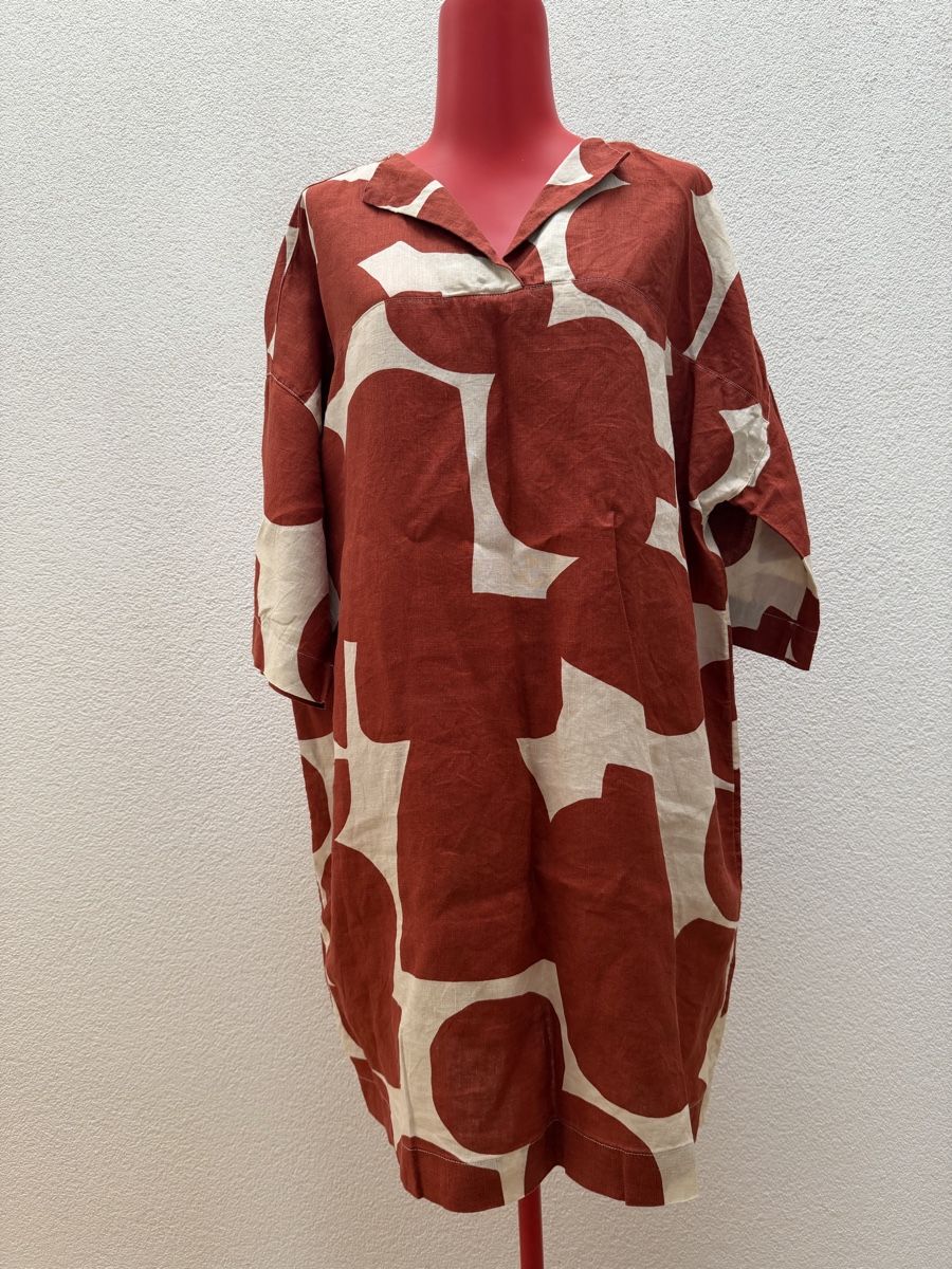 Kleider: Leinenkleid gemustert Rostrot Grösse M – Gebraucht aus Münchenstein von Ladypink7 1