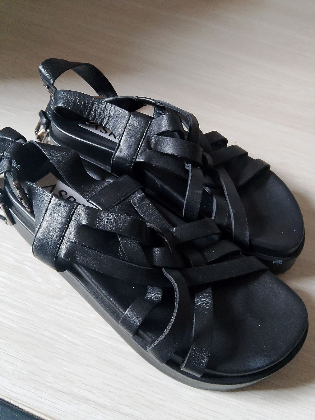 Scarpe da donna: Sommer Sandalen  – Usato da Sirnach venduto da Marketeria