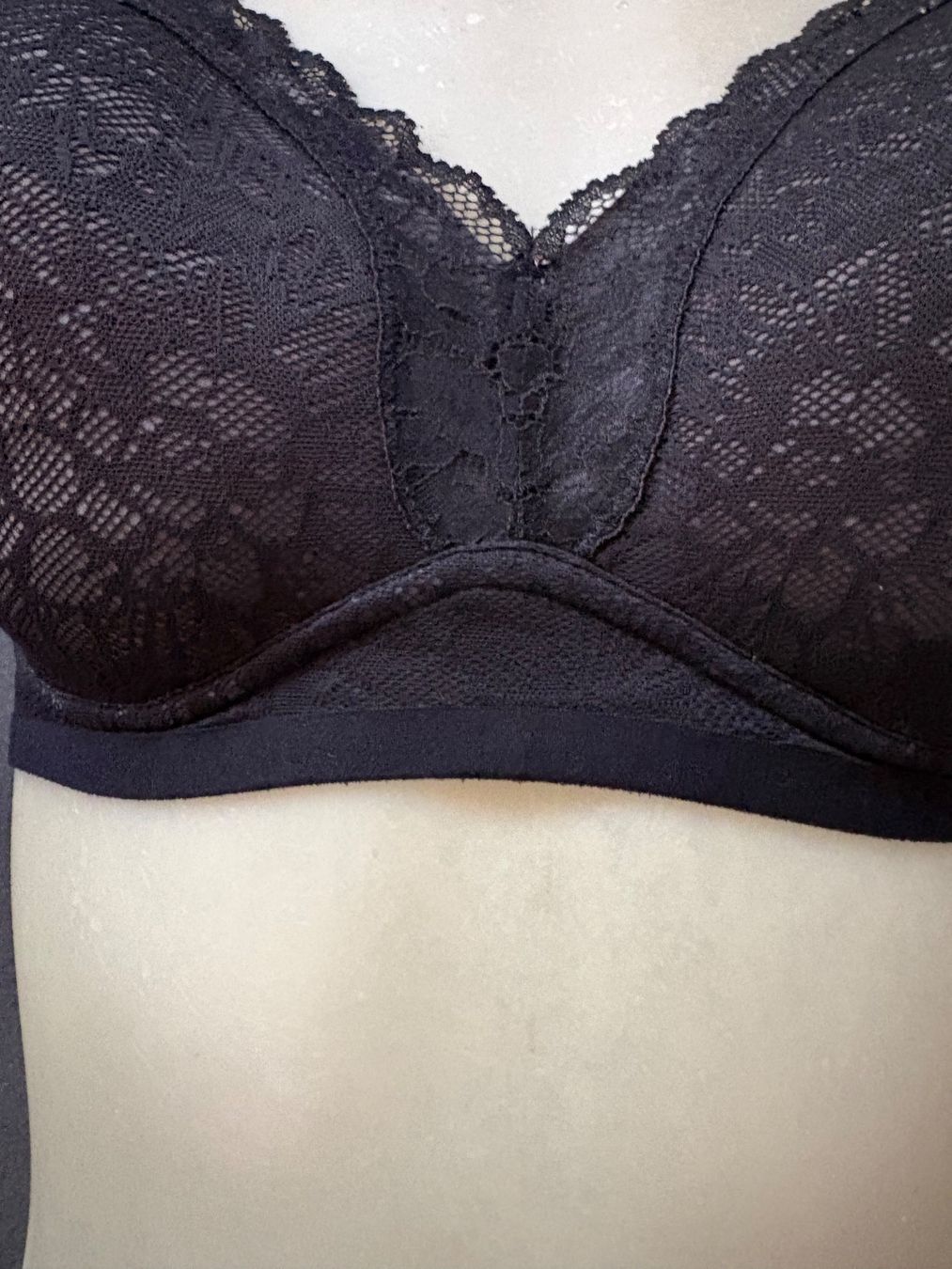 Triumph Altra biancheria intima: Triumpf Bügelloser BH gr 65 C-D – Usato da Niederbipp venduto da fashionfuchs 2
