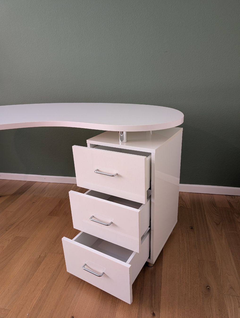 Tables: Tisch für Büro oder Nagelstudio – Neuf (Voir description) à Küsnacht ZH par Kharif 2