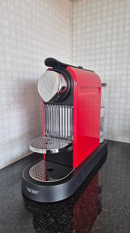 Machines à café & Machines à expresso: Nespresso Turmix TX170 Citiz  Fire Engine Red – D'occasion à Winterthur par geitam