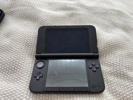 Nintendo 3DS XL mit 12 Spielen (Pokémon, MH, MK usw.)