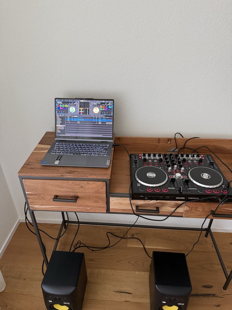 Console di mixaggio: DJ Controller Serato Mixtrack Platinum mit Boxen – Usato da Burgdorf venduto da flo_9yrl 2