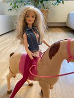 Barbie mit Pferd welches sich bewegt