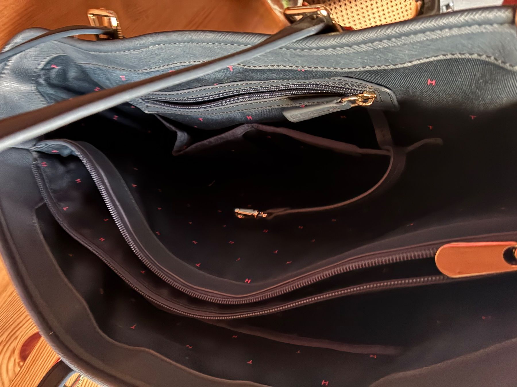 Tommy Hilfiger Borse da donna: Tommy Hilfiger Umhängetasche – Usato da Bassersdorf venduto da Imbusicht 1