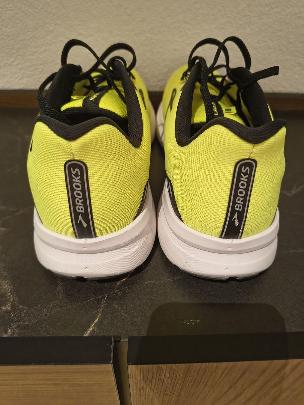 Brooks Scarpe da uomo: Brooks Laufschuhe Gr.46 – Usato da Dietwil venduto da stu_7zbx 5