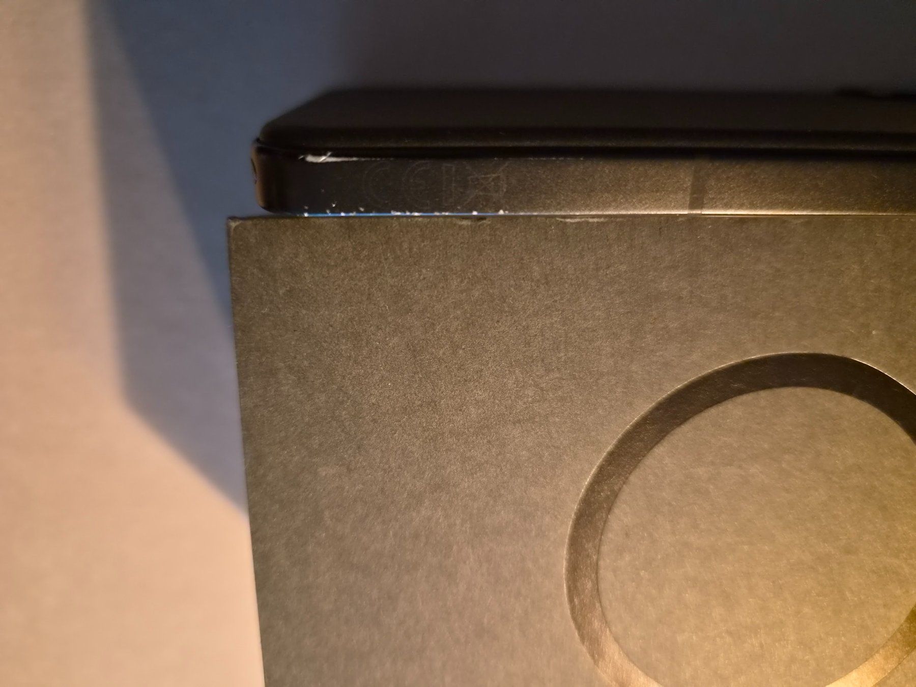 Asus Telefoni cellulari / Smartphones: Asus Zenfone 9 – Usato da Lützelflüh-Goldb venduto da alb_d9cx 4