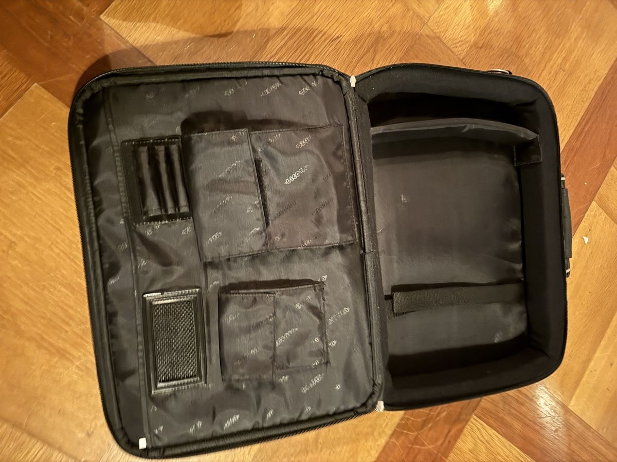 Borse: Laptoptasche schwarz, guter Zustand – Usato da Grindelwald venduto da yoloflip45 3