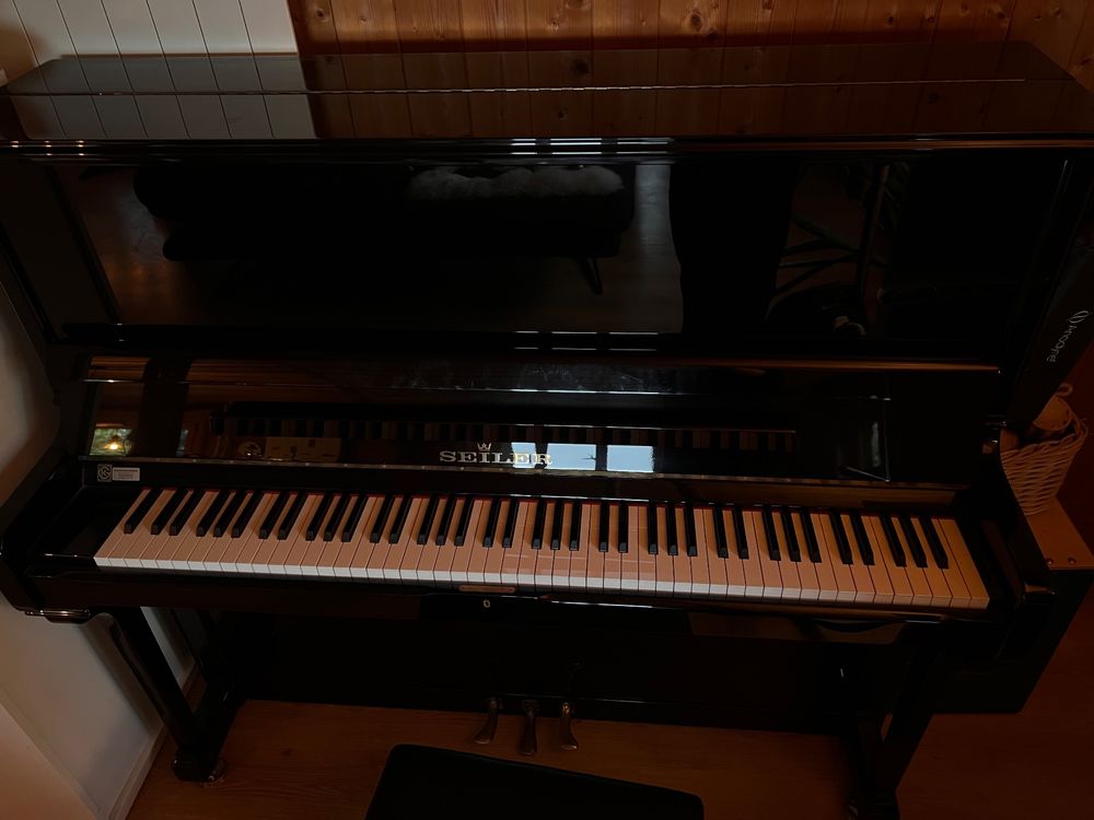 Piano seiler (D'occasion) à Nods pour CHF 2000 – retrait uniquement ...