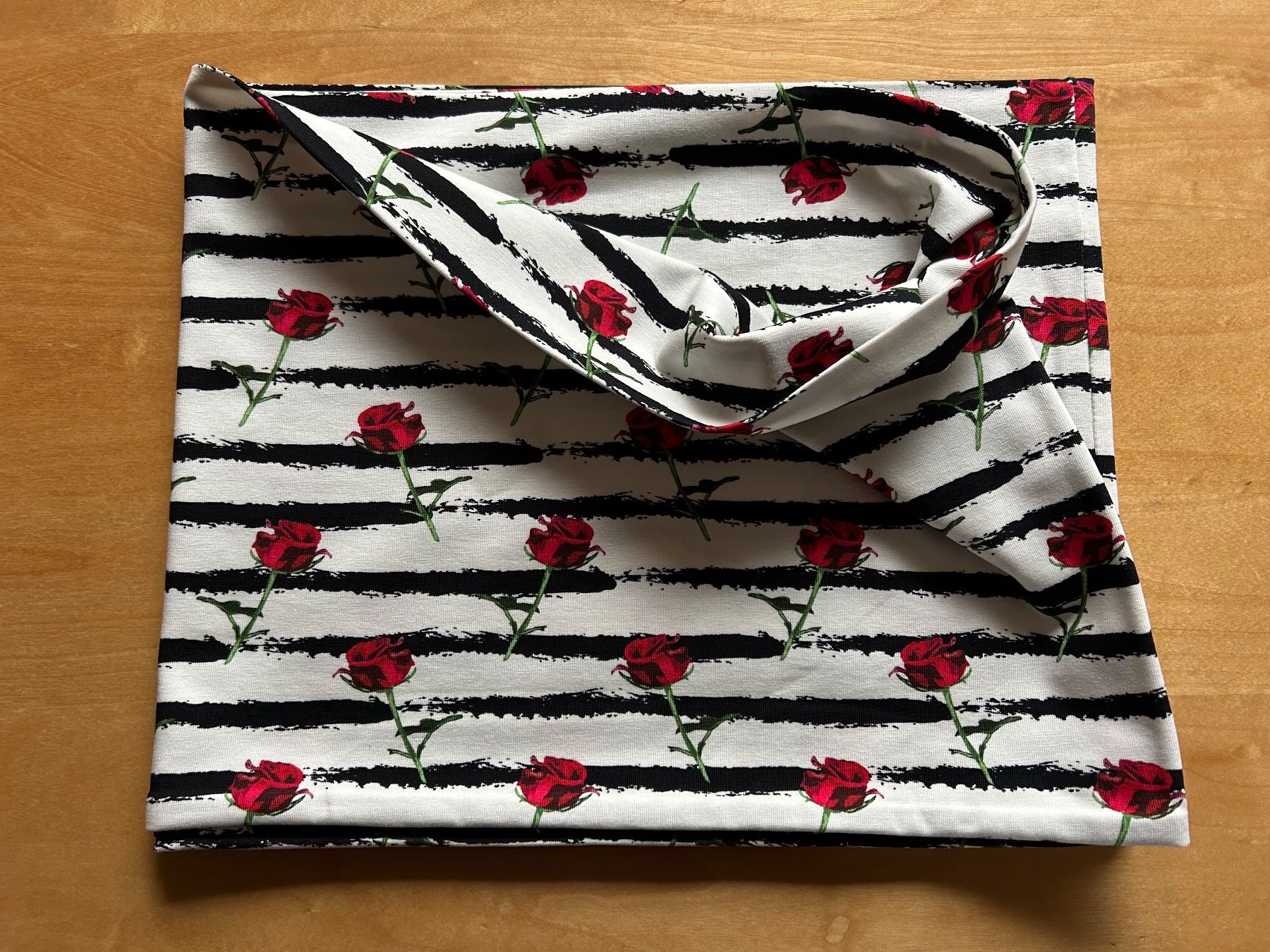 Foulard & Sciarpe: Loop -Schlauchschal - Baumwoll-Jersey - Handarbeit- Unikat – Nuovo e nell'imballaggio originale da Riniken venduto da KreativImKopf 1