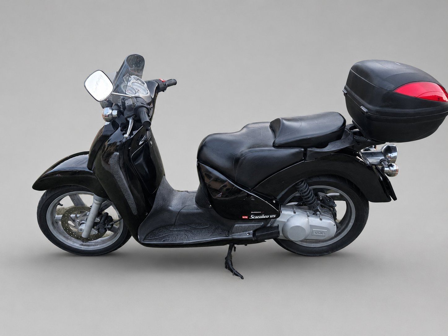Aprilia Scooter: Aprillia Scarabeo 125ccm – Usato da Schönenberg ZH venduto da Eti1998