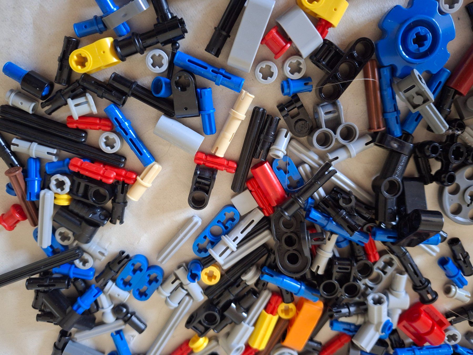 Lego Giocattoli: 240 gr lego Technik Stecker, etc – Usato da Kölliken venduto da art-deko 2