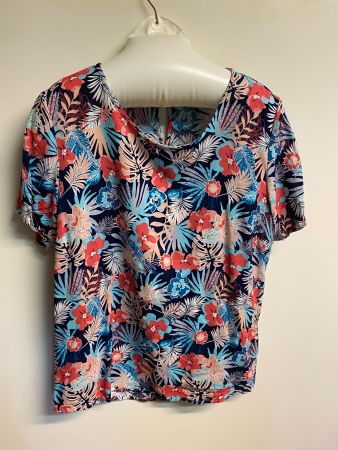 Dress in Bluse Grösse 42