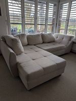 Schönes Sofa mit Schlaffunktion