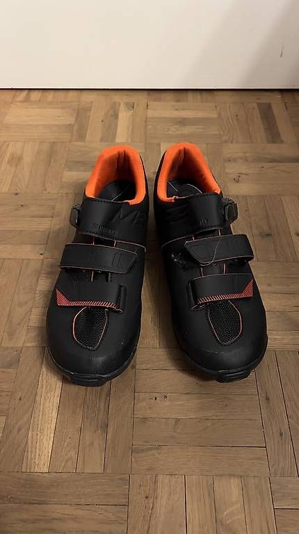 Scarpe da uomo: Shimno Fahrradschuhe Grösse 43 – Usato da Bonaduz venduto da -rico- 1