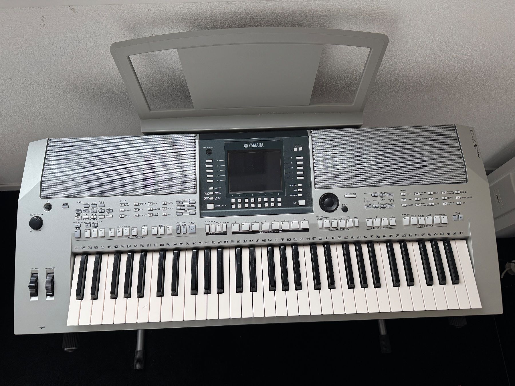 Yamaha Strumenti musicali: Keyboard Yamaha PSR-S710 – Usato da Maseltrangen venduto da Zjoli 3