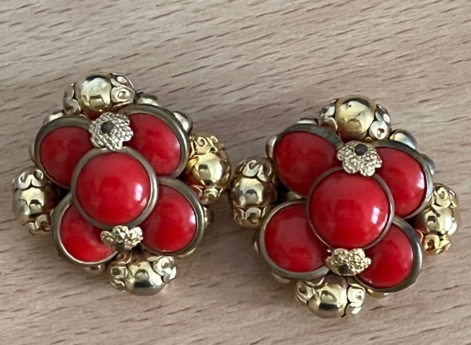 Ohrringe & -stecker: Wunderschöne vintage Ohrclips – Gebraucht aus Roggwil BE von KarotteV 1