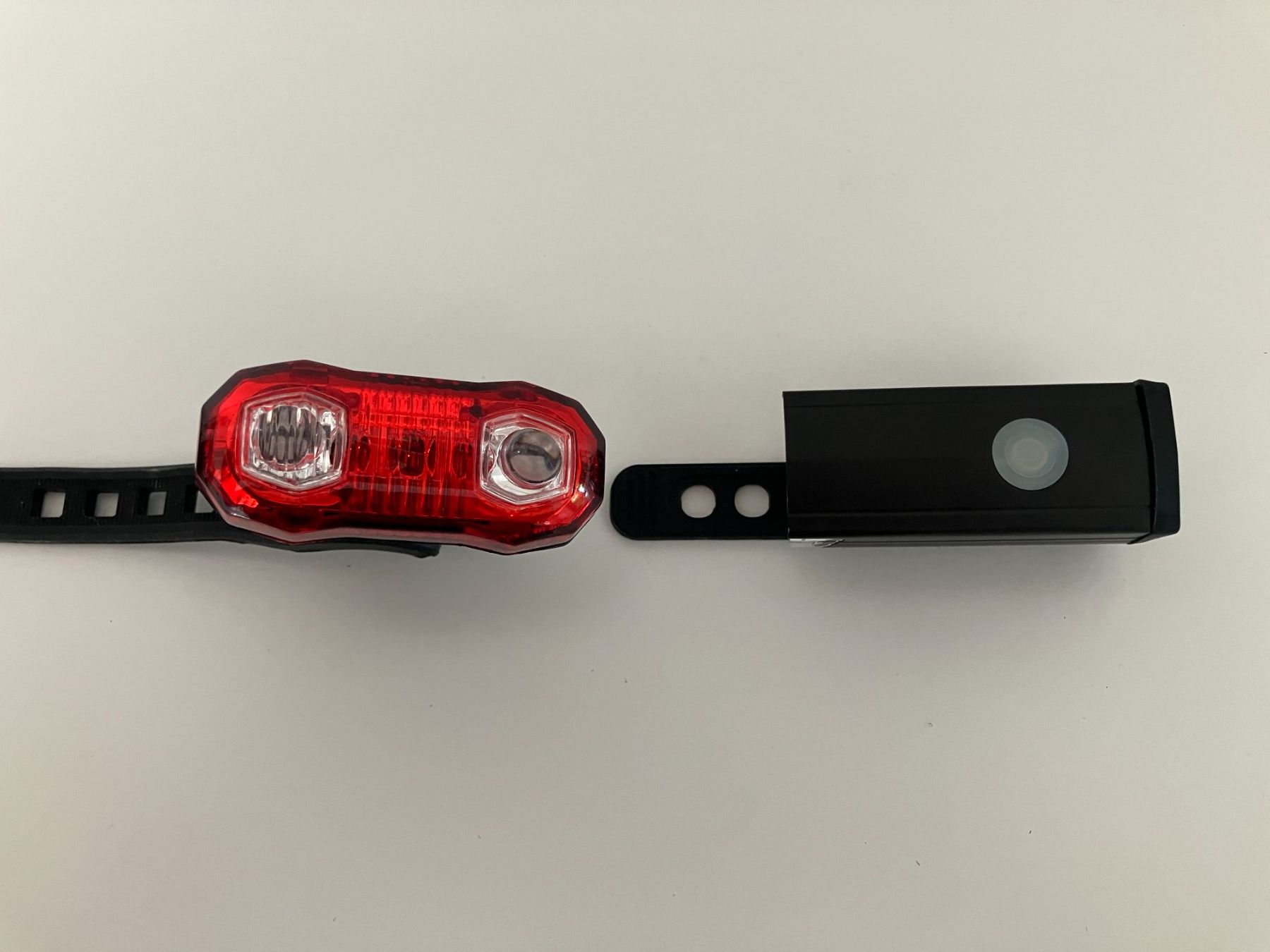 Pezzi di ricambio: Akku Fahrrad Lampen – Usato da Abtwil AG venduto da Swissraver 2