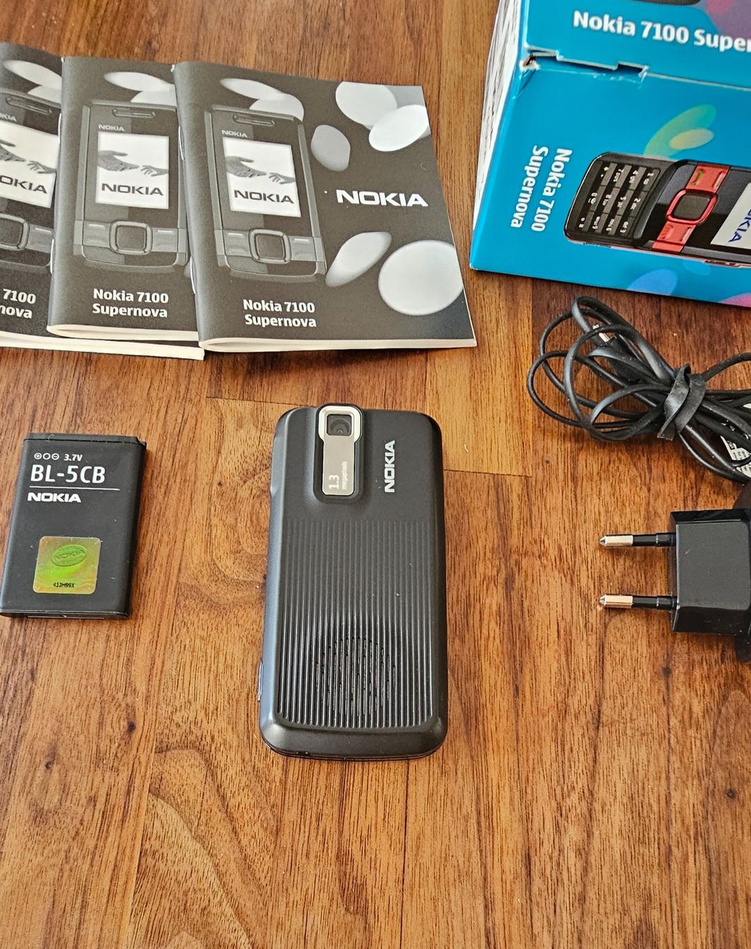 Nokia Telefoni cellulari / Smartphones: ✅Nokia 7100 Supernova📌 – Usato da Kreuzlingen venduto da UAE 2