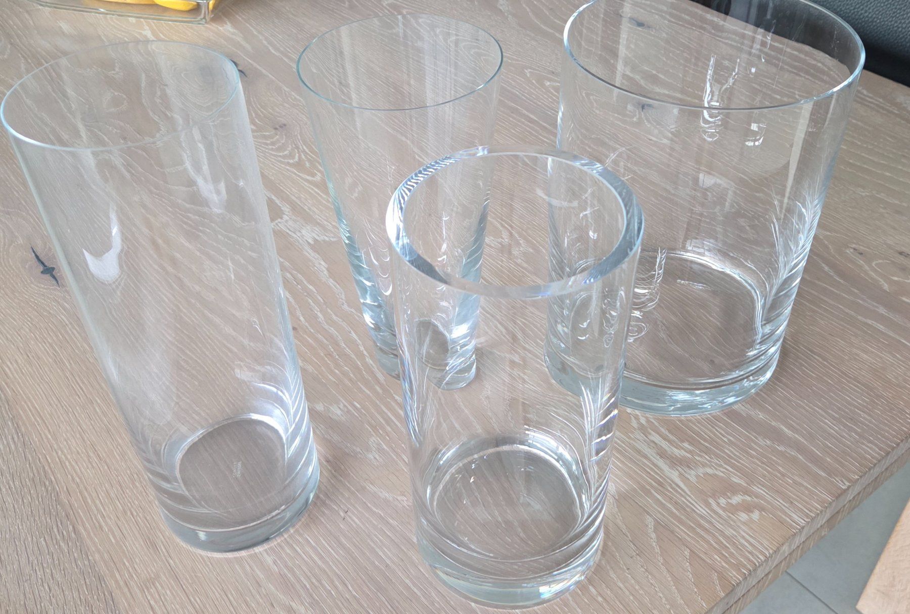 Vasen & Gefässe: Vier Glas-Vasen, -Behälter – Gebraucht aus Ittigen von bluesboy_66