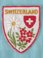 Vintage Badge Wappen SWITZERLAND gelb ST. GALLER STICKEREI