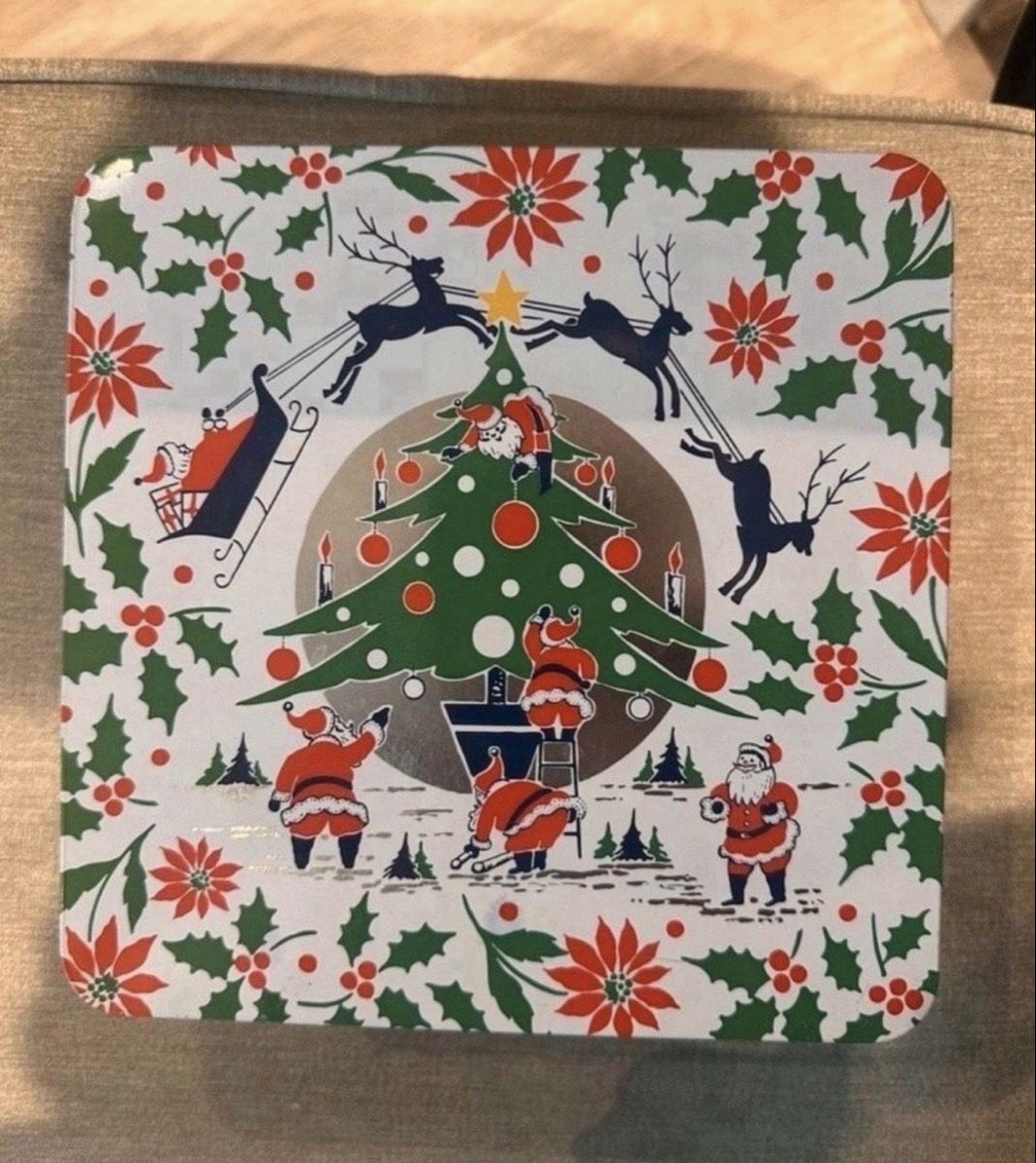 Altro in Decorazioni & Accessori: Lush - Weihnachten Metall Box – Usato da Balgach venduto da ren_xy57
