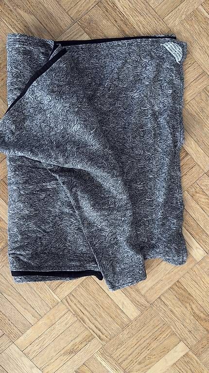 Foulard & Sciarpe: Schal, Cheap Monday – Usato da Zürich venduto da sab_bl7c 1