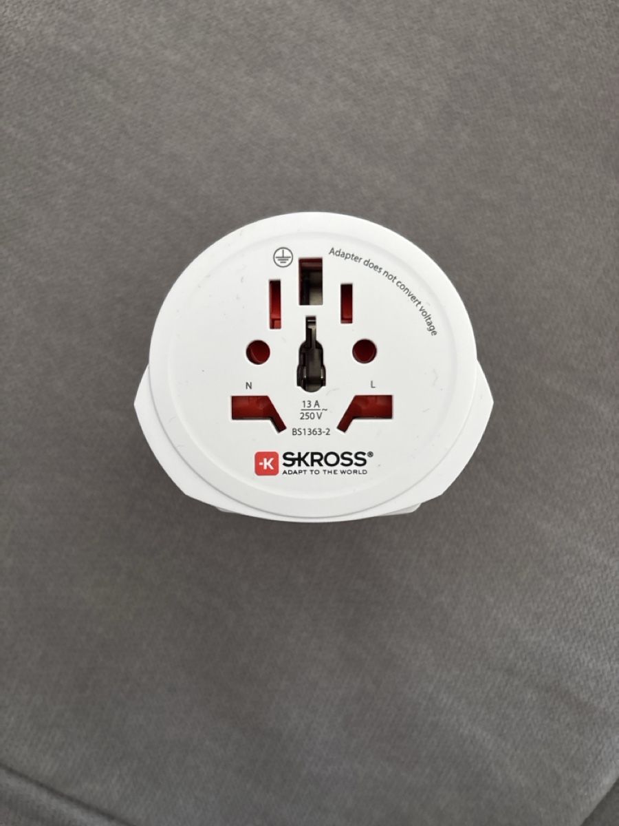 SKROSS Unità & Adattatore: SKROSS World Adapter – Nuovo (secondo la descrizione) da Kirchberg BE venduto da LiiLaaLuu_98