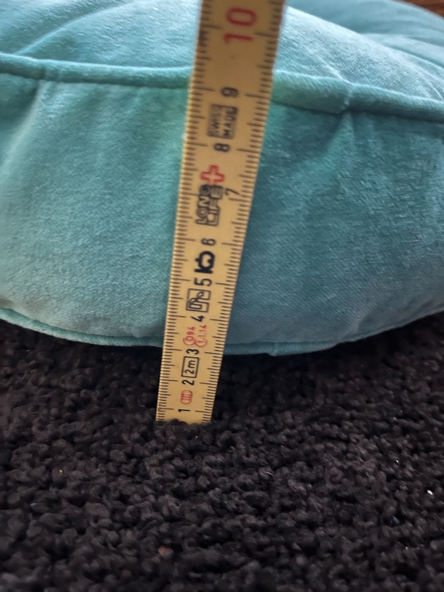 Ikea Kissen: Samtkissen, 2Stück Ø 36cm – Neu (gemäss Beschreibung) aus Bolligen von Vroni23 2