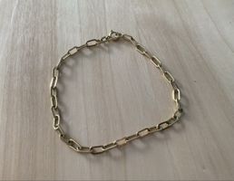Gold-coloured chain bracelet 19cm length good condition