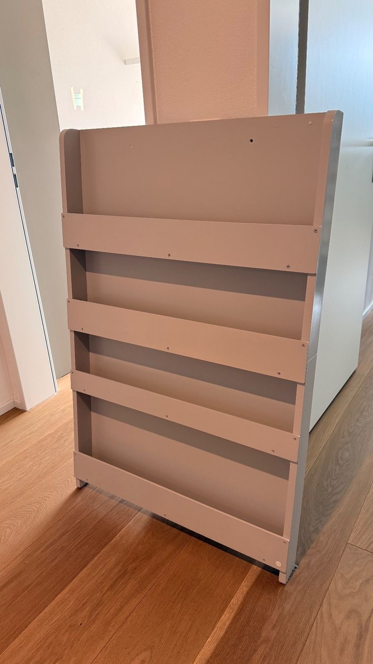 Regale: Tidy Books - ABC Book Shelf – Gebraucht aus Oberägeri von SimonMc 1
