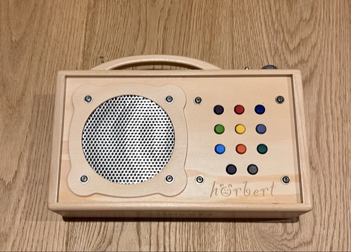 Hörbert Lecteur media portable: Holz Radio HÖRBERT  – D'occasion à Lampenberg par SuisseStore 1