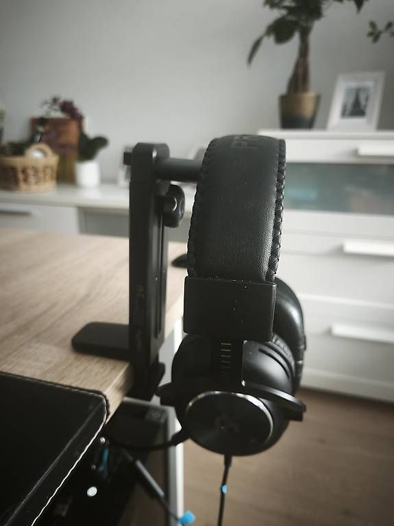 Altro in Decorazioni & Accessori: Headset Ständer – Usato da Frauenfeld venduto da Jannicstrc 1