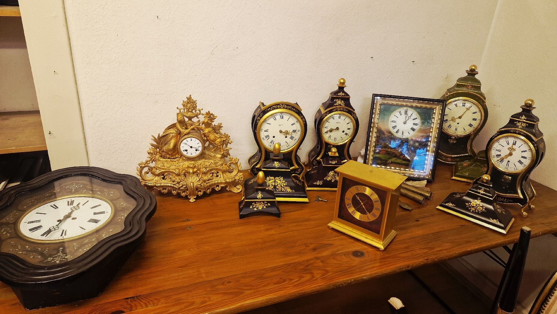 Orologi da terra & Orologi da parete: Antike Uhren Sammlung, diverse Stile & Epochen! – Usato da BERN venduto da Intarsia