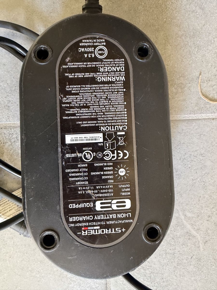 Chargeurs: Chargeur Stromer défectueux  – Défectueux à Genève par Best_Buy. 1