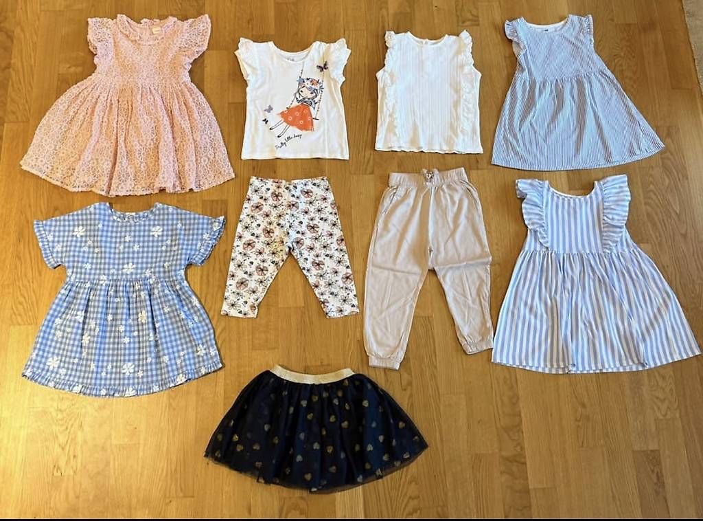 Kleiderpakete & -sets: Mädchen Kleider gr. 98 teils 98/104 – Gebraucht aus Seuzach von Eve87