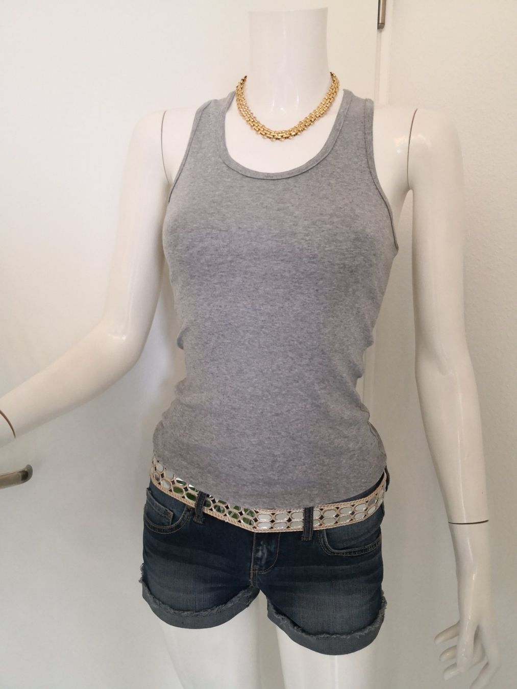 Mango Top: 🤩MANGO TANK-TOP GRAU – Usato da Olten venduto da Naja-Twins-Twins 6