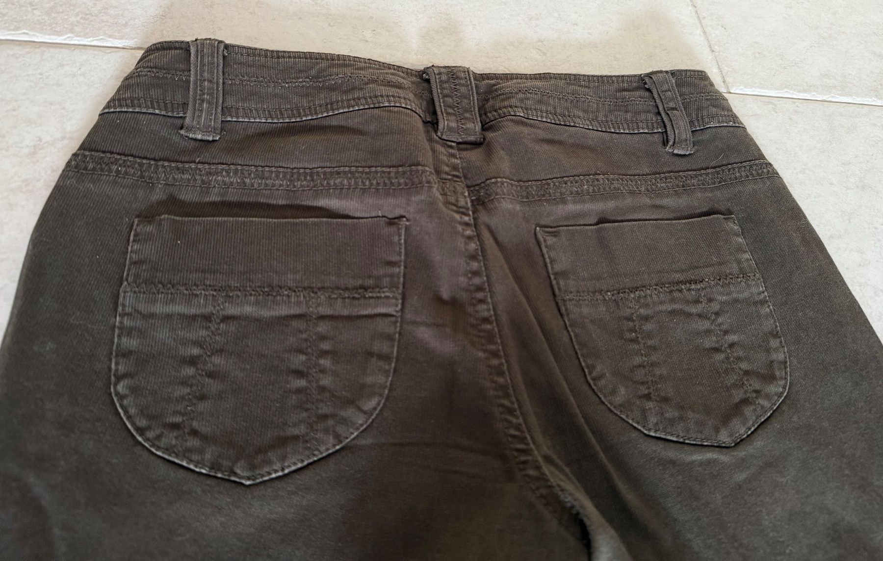 Pantaloni: Schöne Hose der Marke Esprit, Grösse 36 – Usato da Niederweningen venduto da baghirac 3