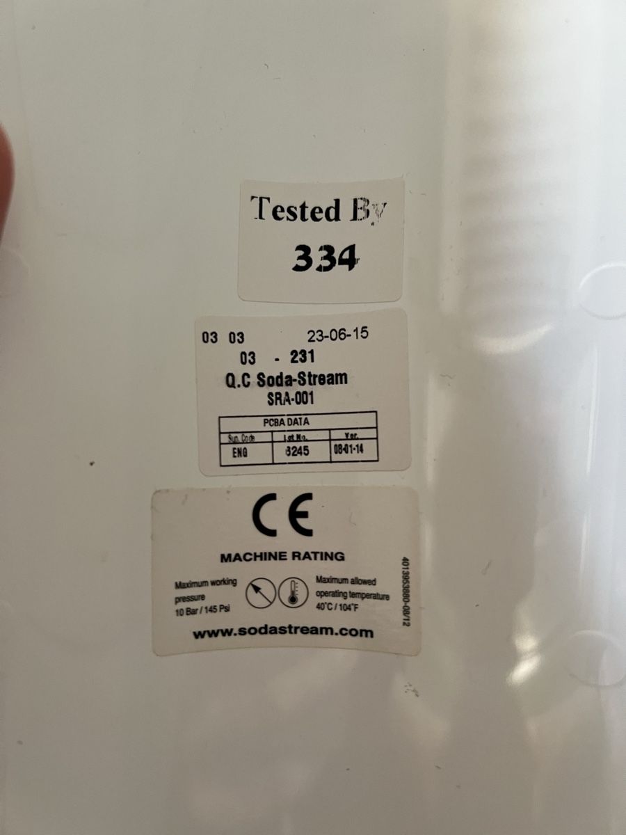 Sodastream Elettrodomestici da cucina: SodaStream Sparkling Water Maker - White, with Bottles! – Usato da Zürich venduto da ginag2684 2