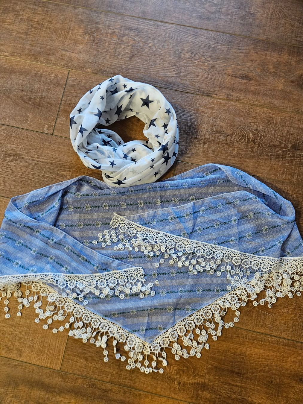 Foulard & Sciarpe: Schal Set Edelweiss, Stern – Usato da Grindelwald venduto da Salii