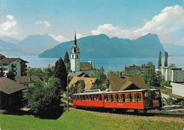 Vitznau am Vierwaldstättersee mit Rigibahn