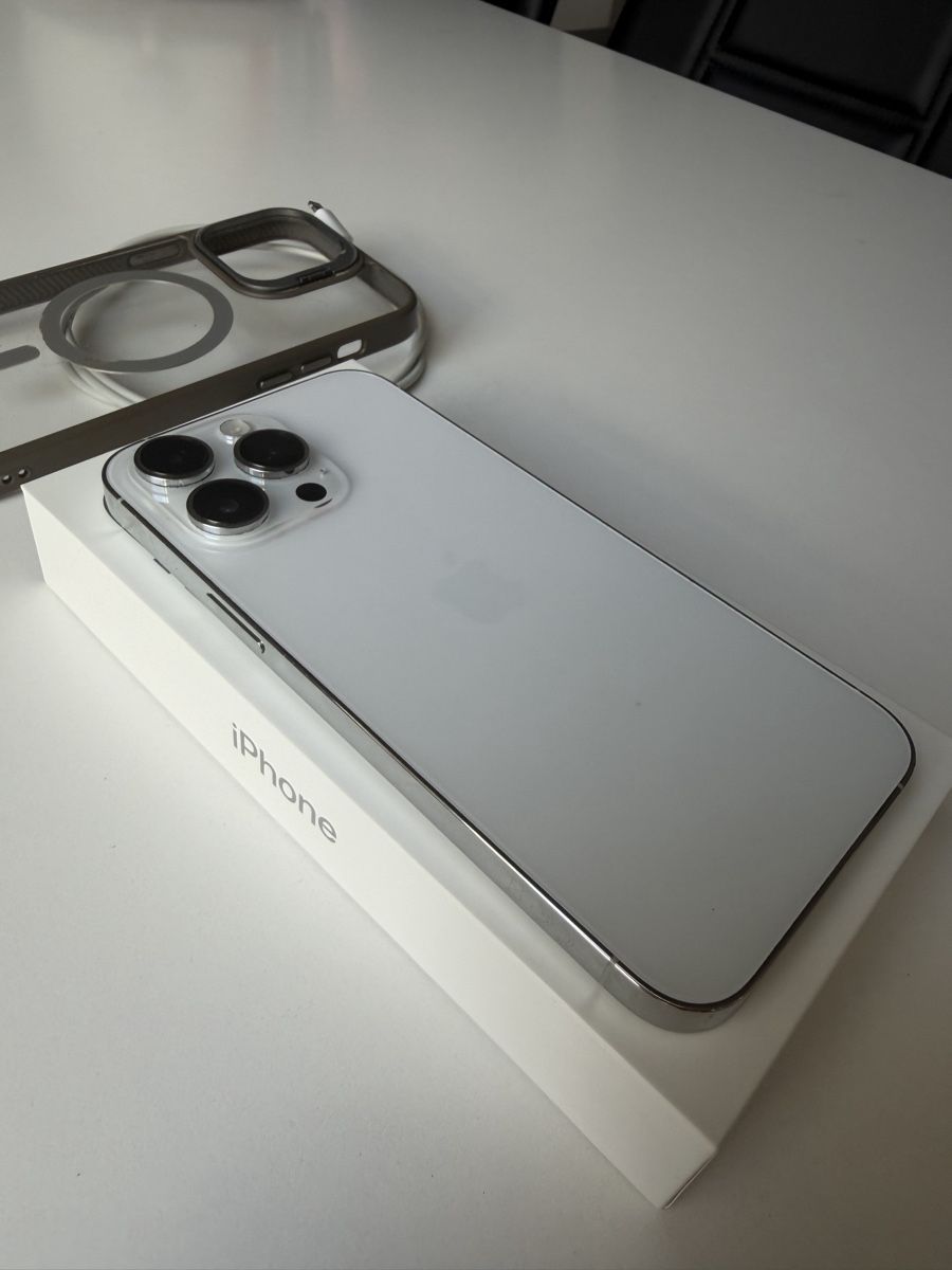 Apple Handys / Smartphones: iPhone 14 Pro Max 128GB Argent / silver Apple – Gebraucht aus Cornol von zep-3 1