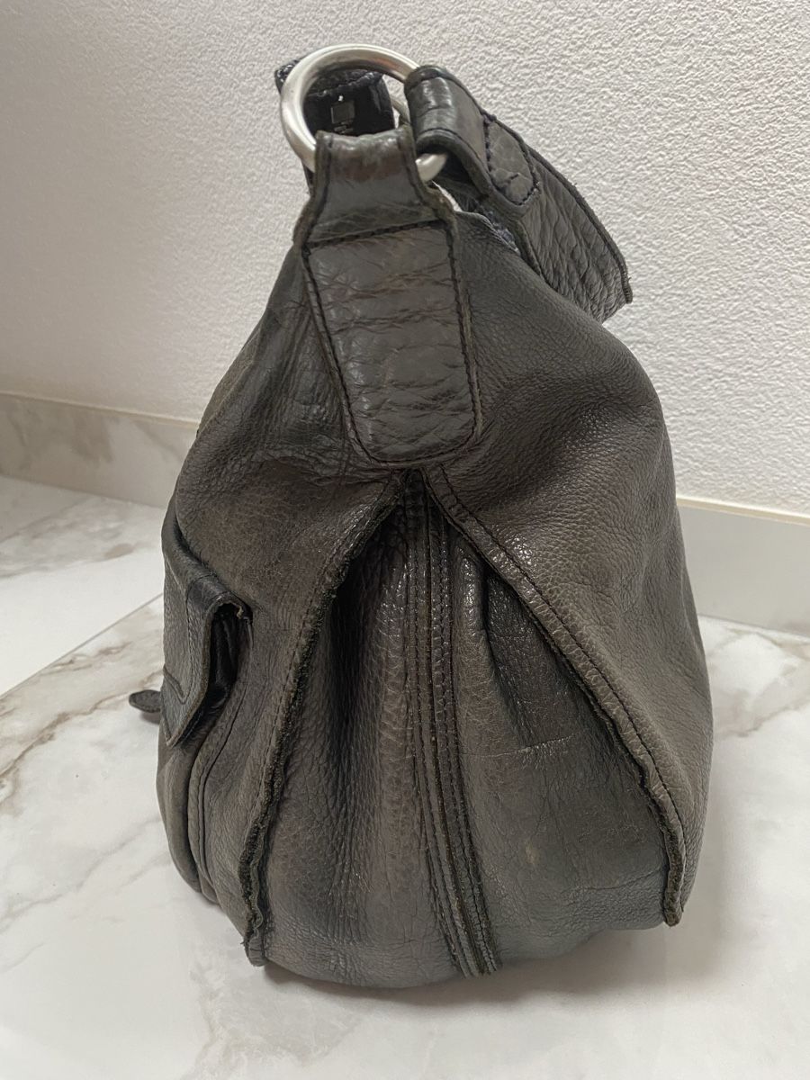 Liebeskind Taschen für Damen: Graue Ledertasche von Liebeskind – Gebraucht aus Estavayer-le-Lac von Mimmy02 1