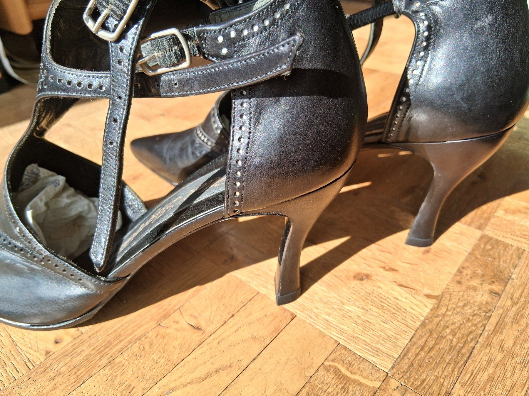 Karl Lagerfeld Scarpe da donna: Karl Lagerfeld Pumps – Usato da Einsiedeln venduto da Anteli 1