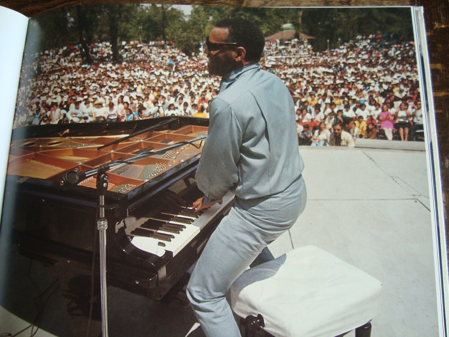 Libri: Ray Charles: pure genius – Nuovo (secondo la descrizione) da Fribourg venduto da ruswil007 2